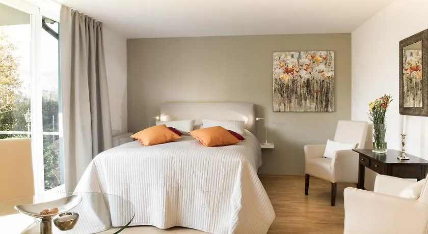 Апарт-отель Parkside Apartment House Дюссельдорф