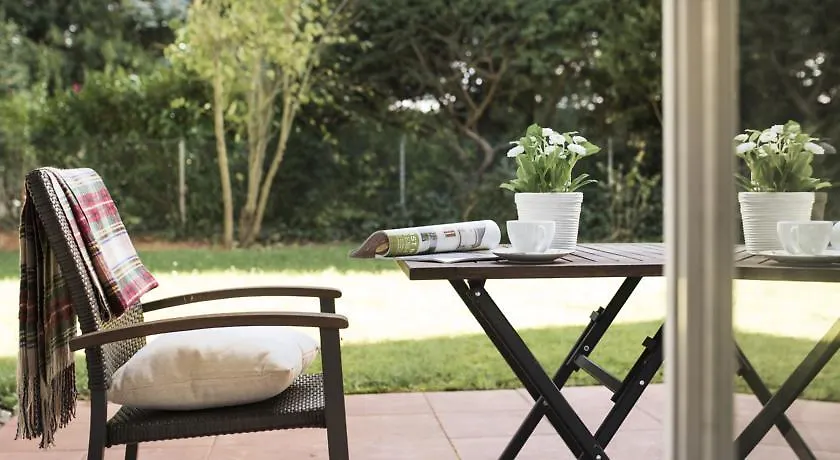 Parkside Apartment House Ντίσελντορφ 2*,  Γερμανία